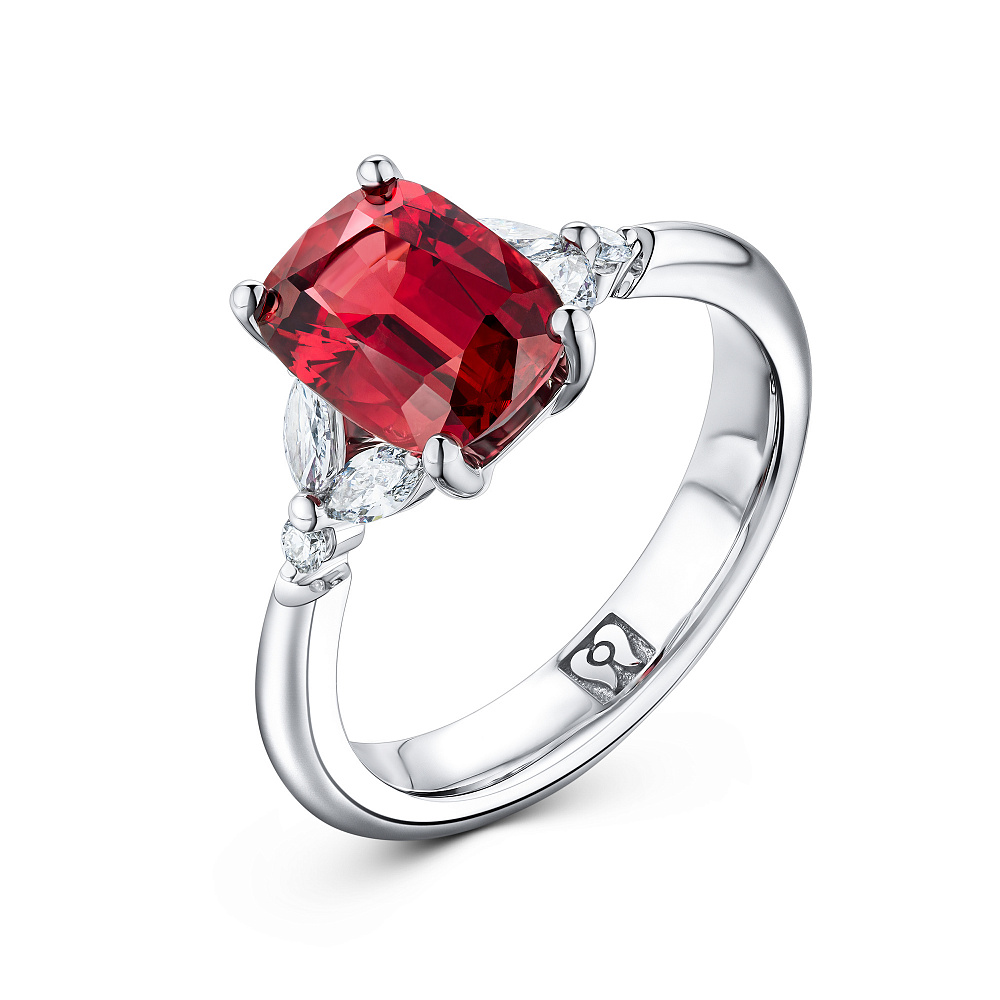 Ring with spinel and diamonds картинка 2