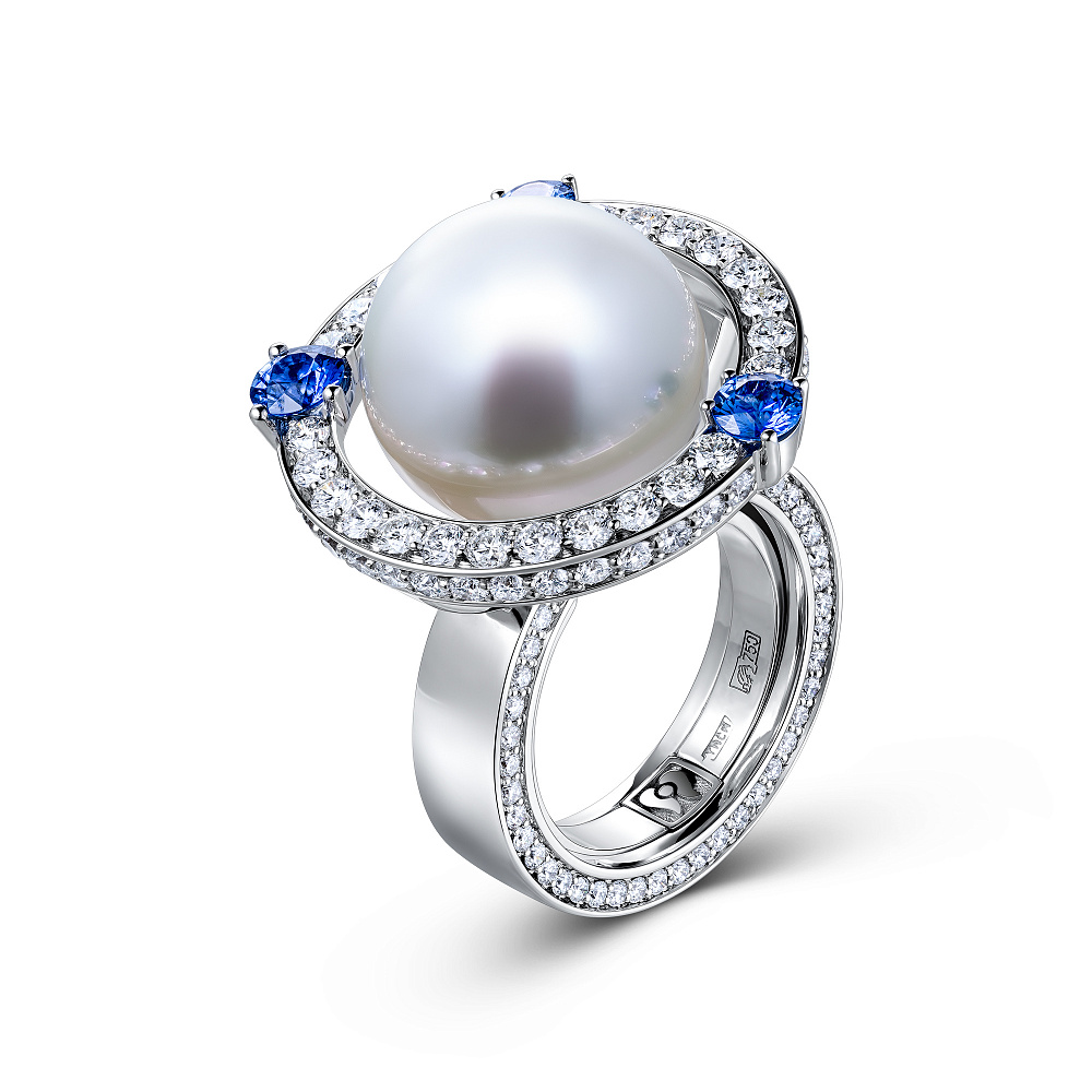 Ring with South Sea pearl, blue sapphires, and diamonds картинка 2