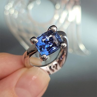 Ring with sapphire