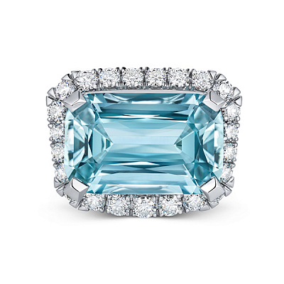 Ring with aquamarine and diamonds