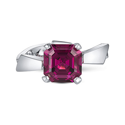 Ring with rhodolite garnet