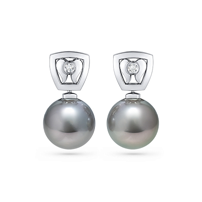 Earrings with Tahitian pearls and diamonds