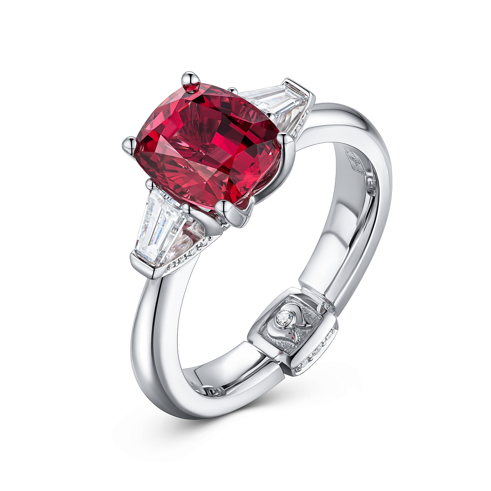 Ring with Burmese spinel and diamonds картинка 2