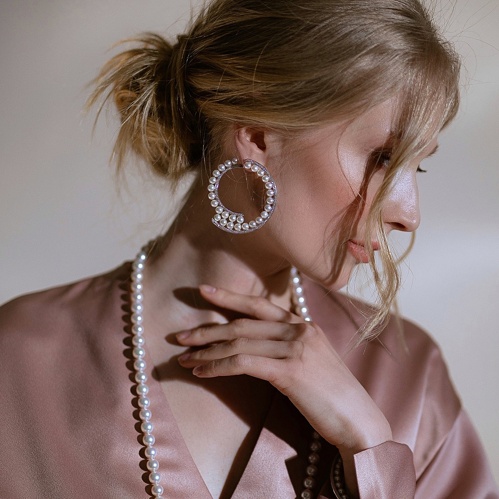 Earrings with Akoya pearls and diamonds картинка 3