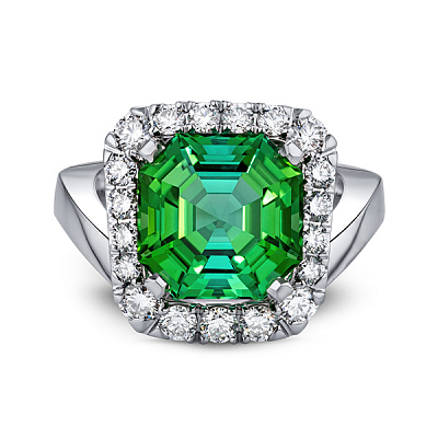 Ring with green tourmaline and diamonds