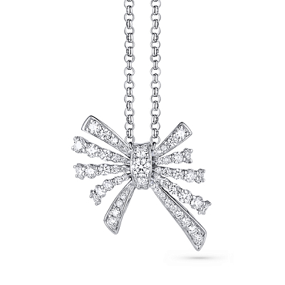 Pendant with diamonds