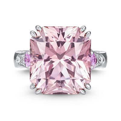 Ring with tourmaline and diamonds
