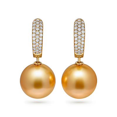 Earrings with golden South Sea pearls and diamonds