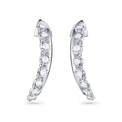 Earrings with diamonds