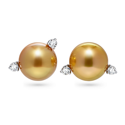 Stud earrings with golden South Sea pearls and diamonds