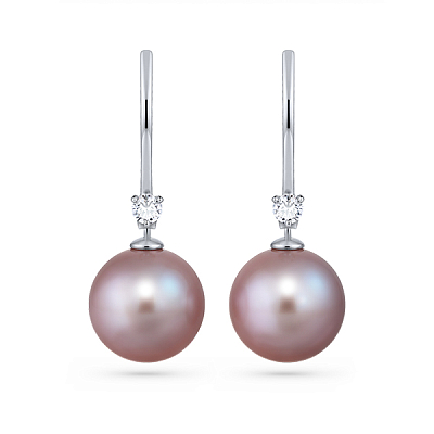 Earrings with freshwater pearls and diamonds