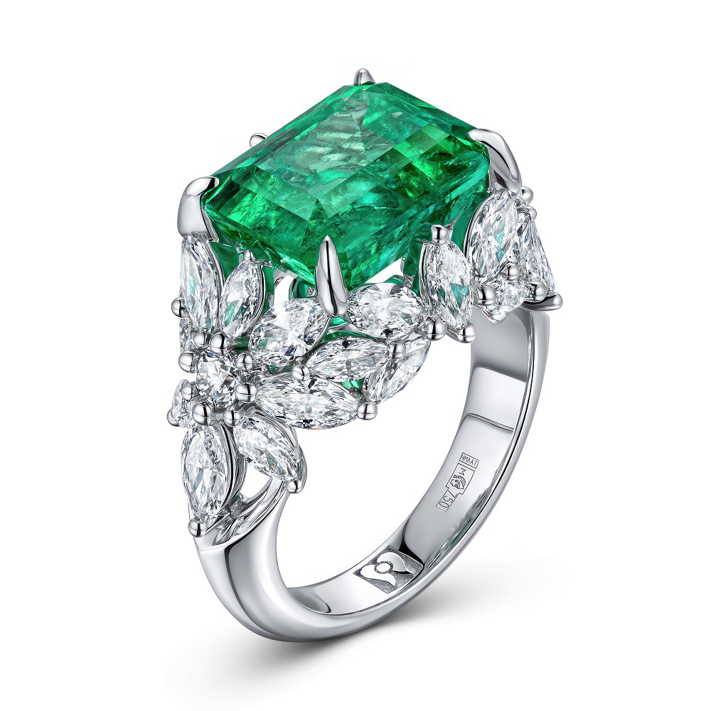 Ring with emerald and diamonds картинка 1