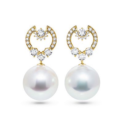 Earrings with South Sea pearls and diamonds
