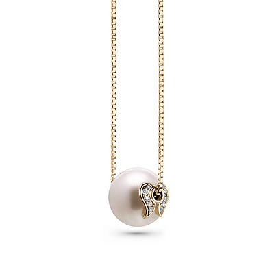 Pendant with Akoya pearl and diamionds