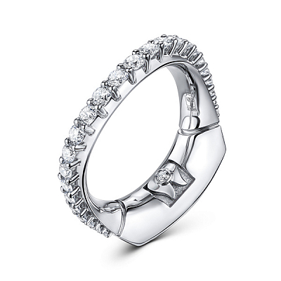 Ring with diamonds