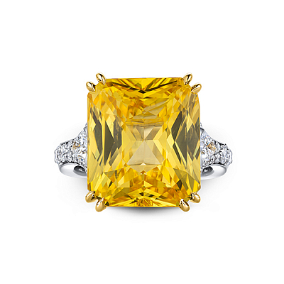 Ring with yellow sapphire and diamonds