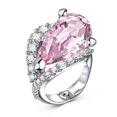 Ring with morganite and diamonds