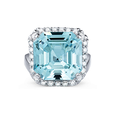 Ring with aquamarine and diamonds