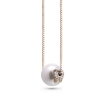 Pendant with Akoya pearl and diamionds