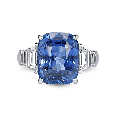 Ring with cobalt spinel and diamonds