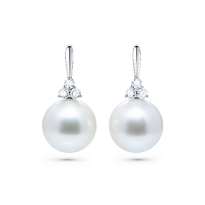 Earrings with South Sea pearls and diamonds