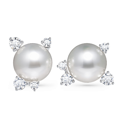 Stud earrings with South Sea pearls and diamonds