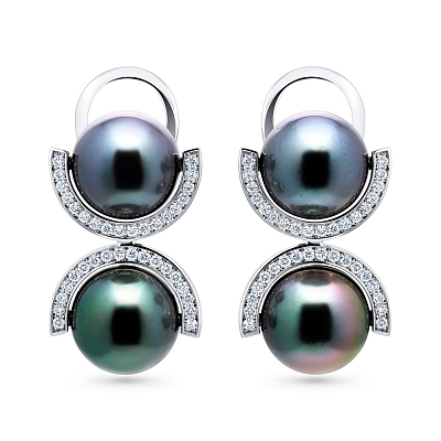 Earrings with Tahitian pearls and diamonds