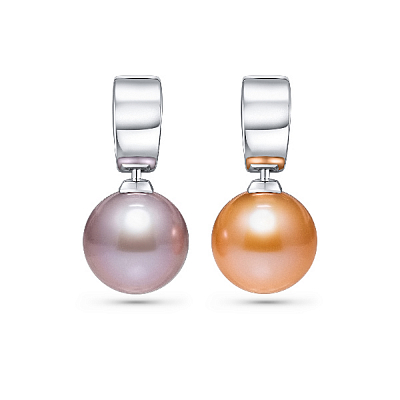 Earrings with freshwater pearls