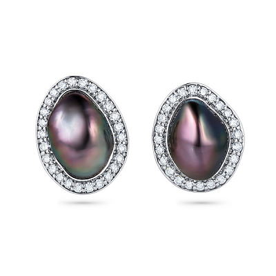 Stud earrings with Tahitian keshi pearls and diamonds
