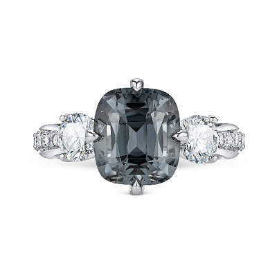 Ring with grey spinel and diamonds