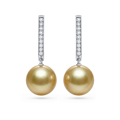Earrings with golden South Sea pearls and diamonds