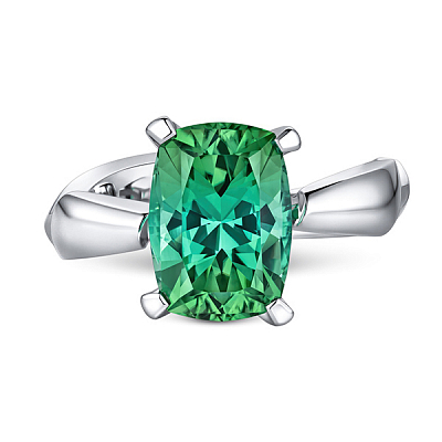 Ring with green tourmaline