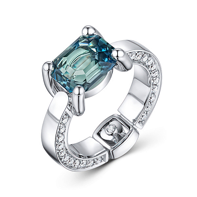 Ring with Teal sapphire and diamonds