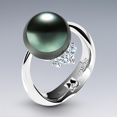 Ring with Tahitian pearl and diamonds