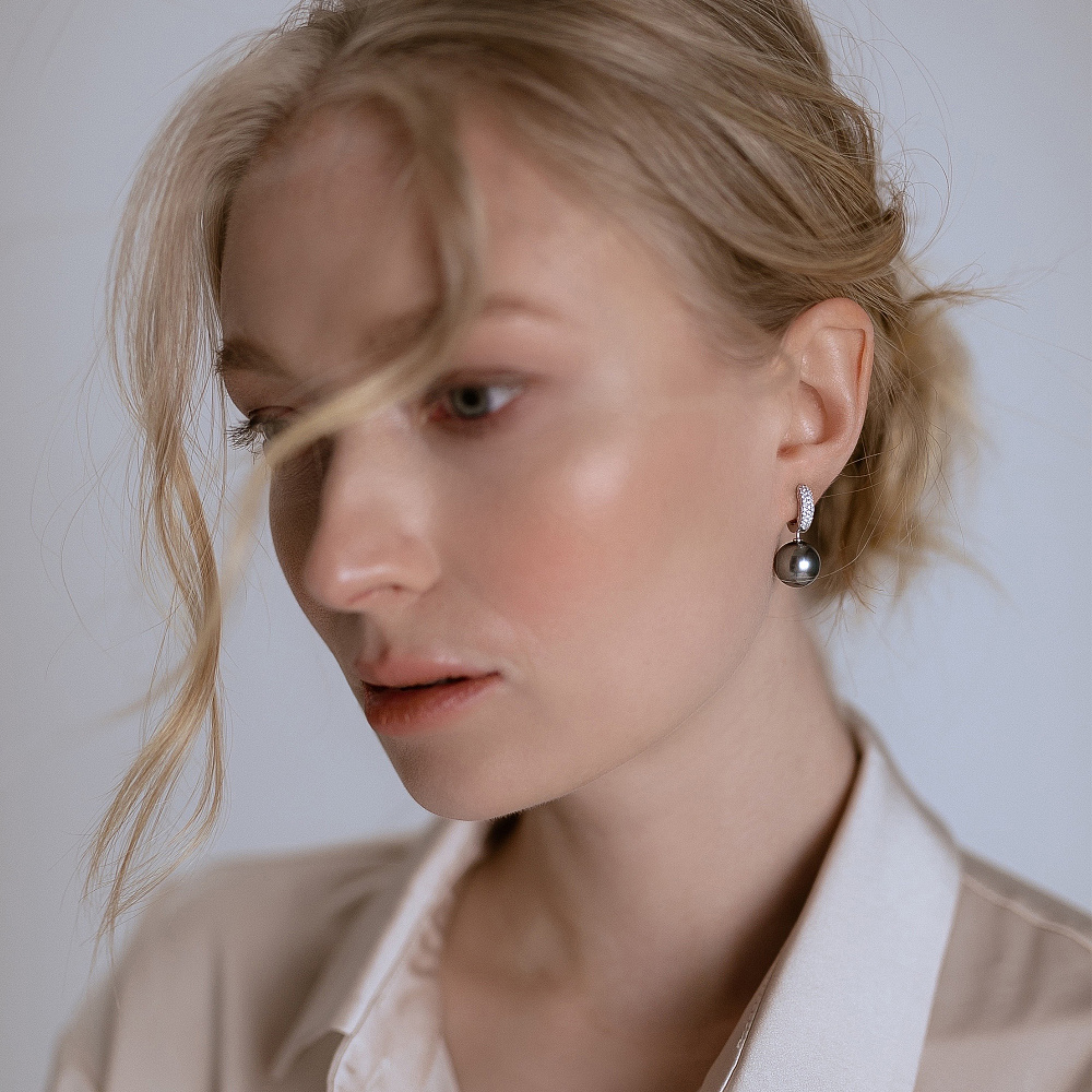 Earrings with Tahitian pearls and diamonds картинка 2