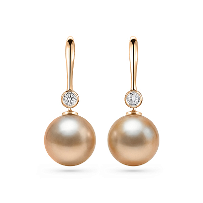 Earrings with freshwater pearls and diamonds