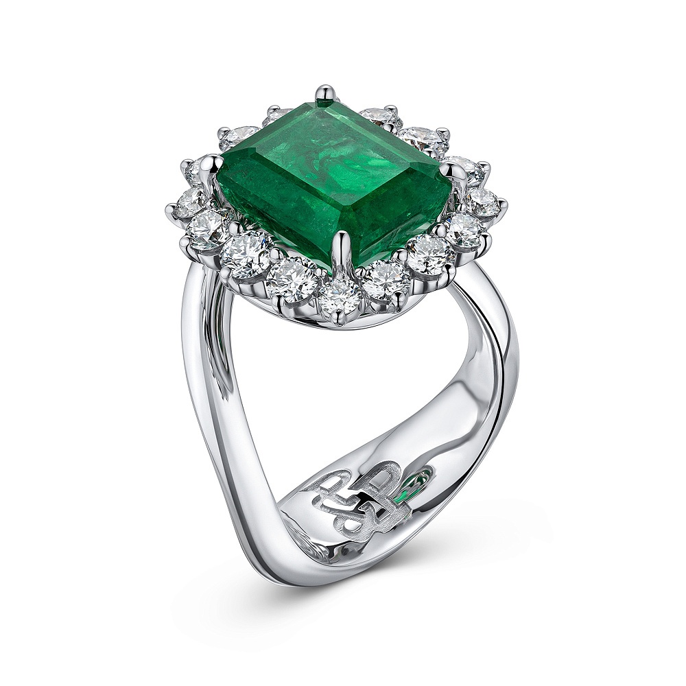 Ring with emerald and diamonds картинка 2