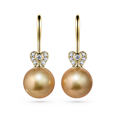 Earrings with golden South Sea pearls and diamonds
