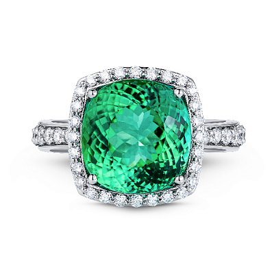 Ring with green tourmaline and diamonds