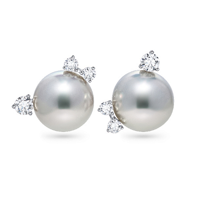 Stud earrings with South Sea pearls and diamonds