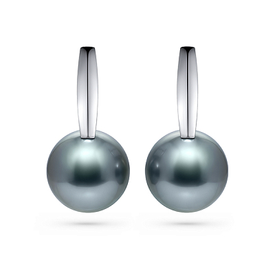 Earrings with Tahitian pearls and diamonds
