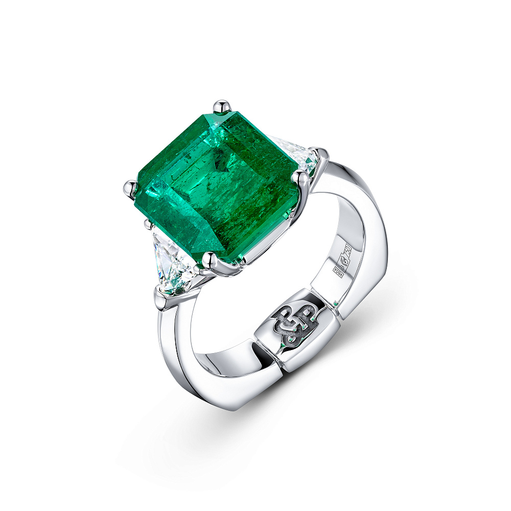 Ring with emerald and diamonds картинка 2