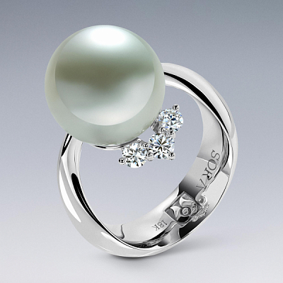 Ring with South Sea pearl and diamonds