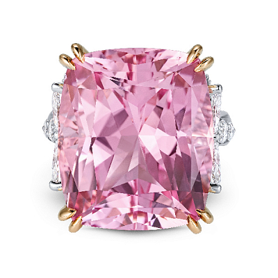 Ring with morganite and diamonds