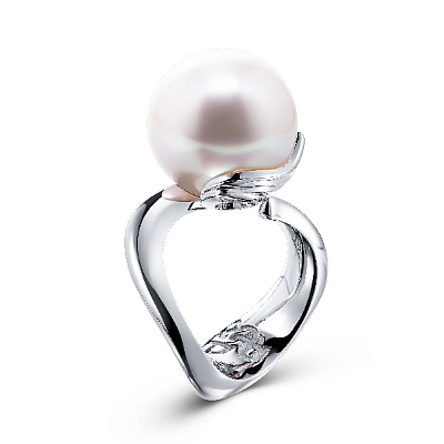 Ring with South Sea pearl