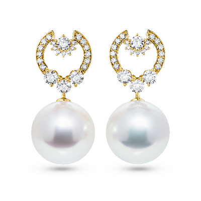 Earrings with South Sea pearls and diamonds