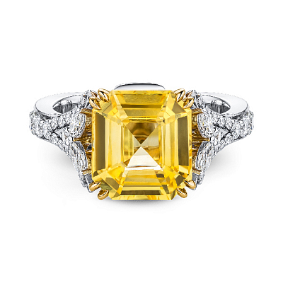 Ring with yellow sapphire and diamonds