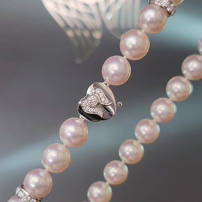 Choker with akoya Rose Premium pearls 8.5-9.0mm