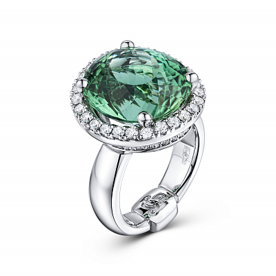 Ring with tourmaline and diamonds