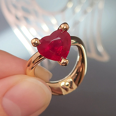 Ring with ruby